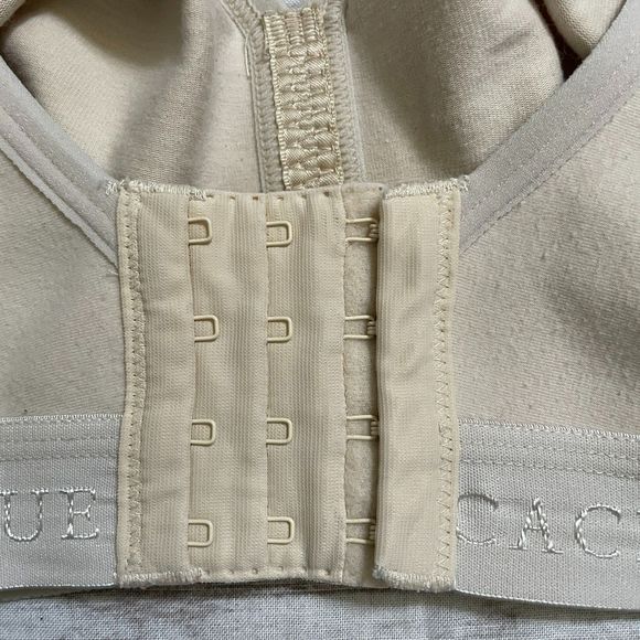 Cacique Size 46D Bra Cotton No Wire Cups Seamless Wide Adjustable Straps Beige - Picture 5 of 8